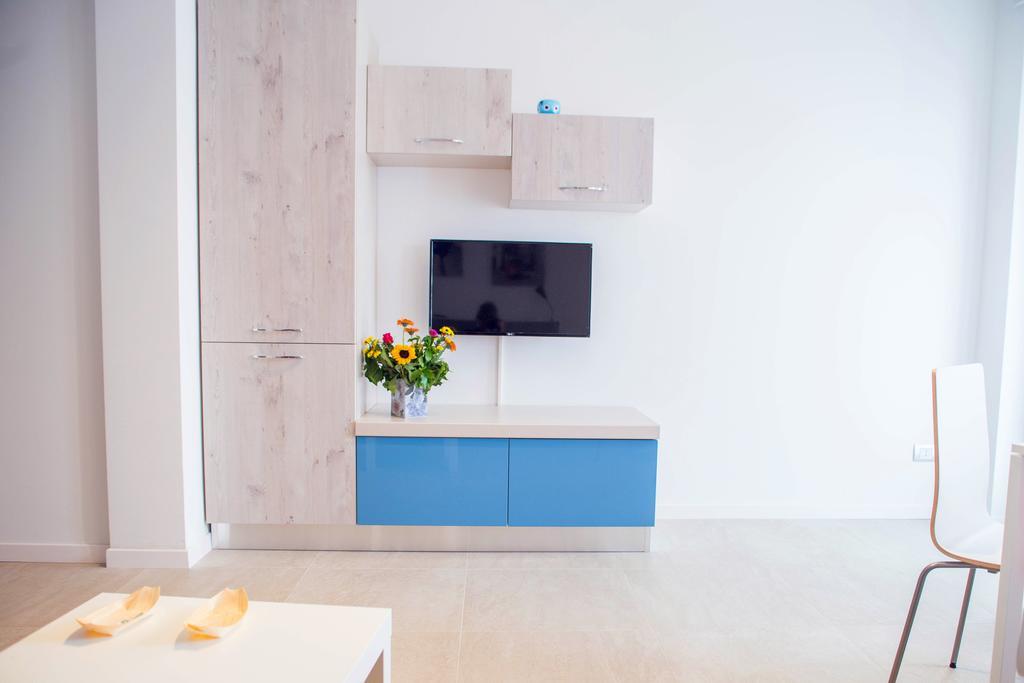 Loreto - Colorful Studio Apartment Milan Bagian luar foto